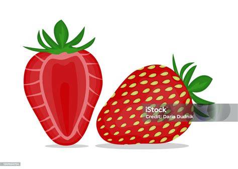 Erdbeeren halbiert am Tortenrand dekoriert