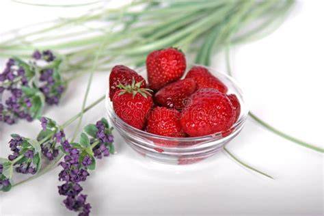 Erdbeeren und Lavendel