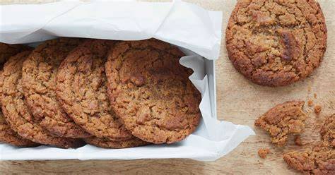 Erdnussbutter-Cookies auf Backblech