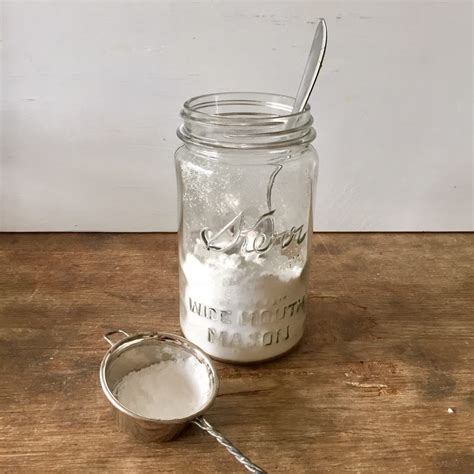 Erythrit Puderzucker im Glas