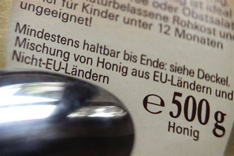 Etikettenvergleich - Angaben zur Trüffelart und Herkunft