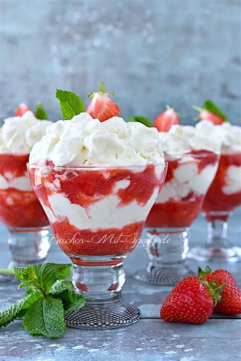 Eton Mess im Glas mit Himbeeren