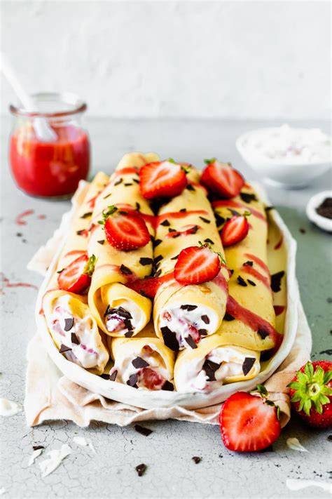 Füllung: Erdbeerwürfel und Quarkcreme