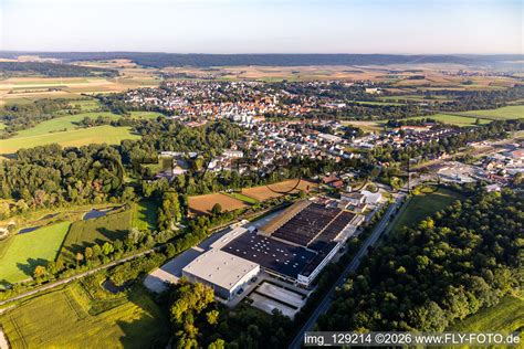 Fabrikgelände und Mitarbeiter in Brunsbüttel
