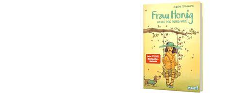 Familie Kramer mit Frau Honig im Gartenhaus