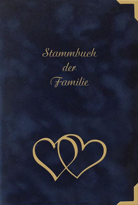 Familienstammbuch mit Rezepten, symbolisch für die Tradition Salzwedeler Baumkuchens