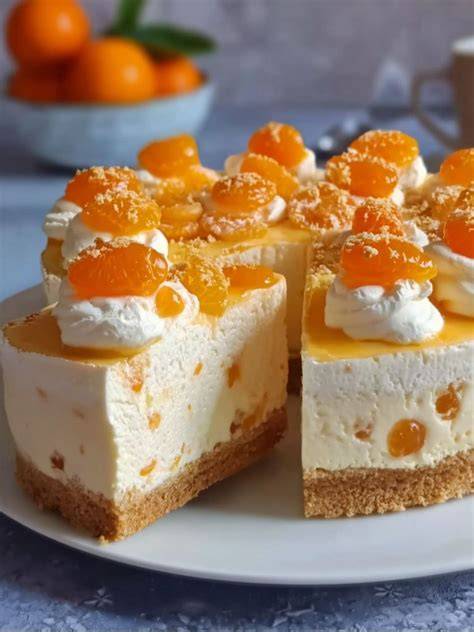 Fantakuchen mit Macarons und Meerjungfrauen-Deko