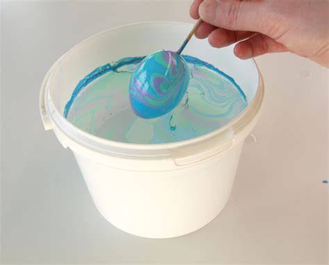 Farbige Marmorierung mit Fondant