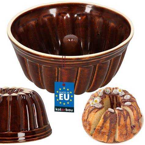 Farbiges Fruchtgelee in Gugelhupfform