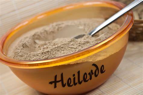 Farbvielfalt von Heilerde - grün, rosa, braun und ihre Inhaltsstoffe