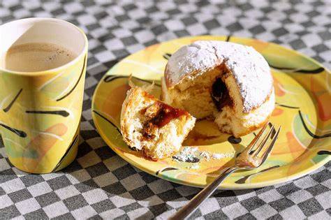 Faschingskrapfen mit Marmeladenfüllung