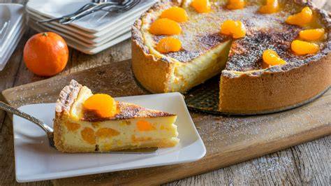 Faule Weiber Käsekuchen mit Mandarinen aufgeschnitten