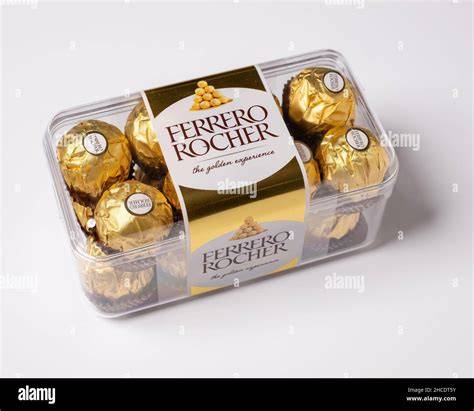 Ferrero Rocher Pralinen im Goldpapier