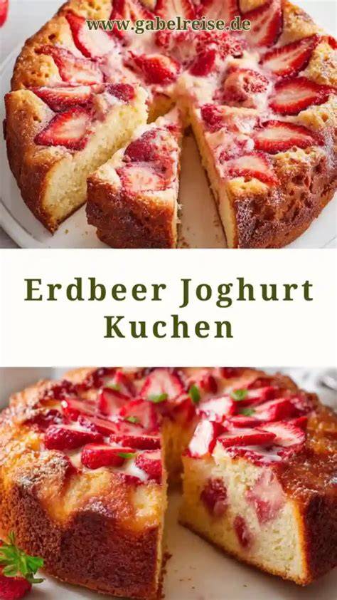 Fertig gebackener, getopfter Erdbeer-Rührkuchen mit Puderzucker und Mandelblättchen