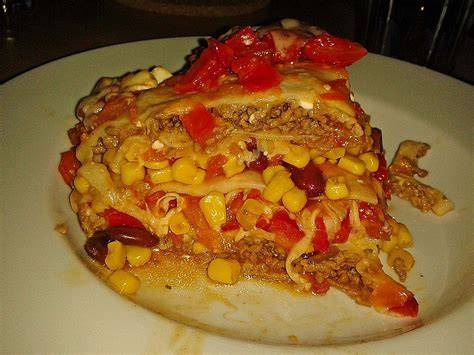 Fertige mexikanische Tortilla Torte nach dem Backen