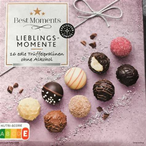Festliche Best Moments Trüffelpralinen auf einer Platte