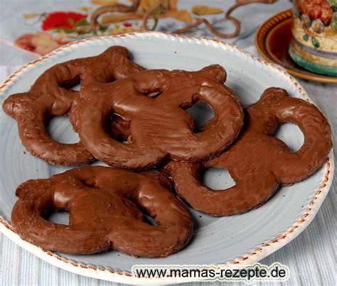 Festlicher Plätzchenteller mit Schokobrezeln