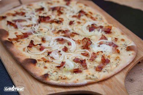 Flammkuchen Elsässer Art: Schritt für Schritt
