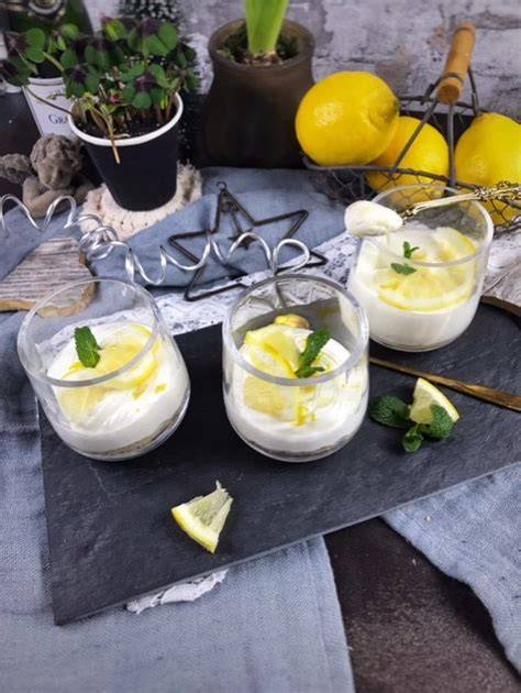 Fluffige Quarkcreme im Glas