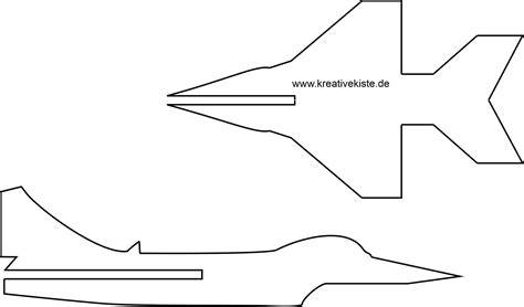 Flugzeug-Ausschneiden-und-Formen
