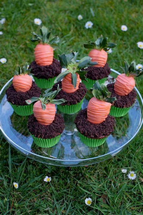 Fondant Bäume und Karotten Deko