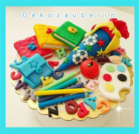 Fondant Buntstifte und Spitzendetail Nahaufnahme