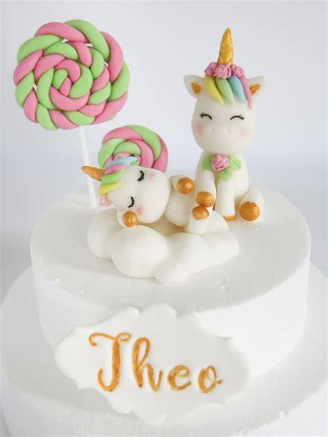 Fondant Dekorationen und Cake Topper
