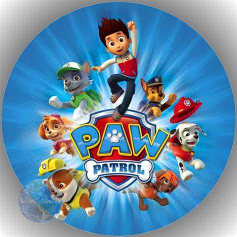 Fondant ausrollen und Torte mit Paw Patrol Tortenaufleger