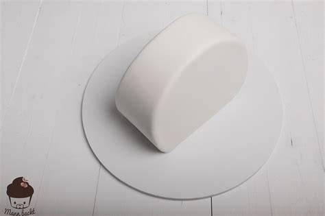 Fondant-Überzug auf Torte: Step-by-Step
