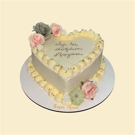 Fondantkleid mit rosa und Zebra-Muster, Blumen und Perlendeko