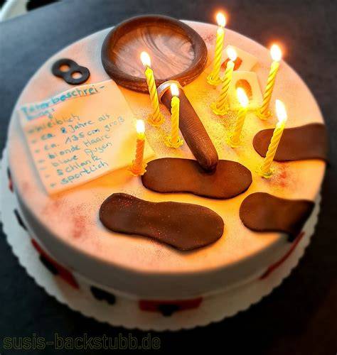 Fondanttorte mit unterschiedlichen Beschriftungsmethoden