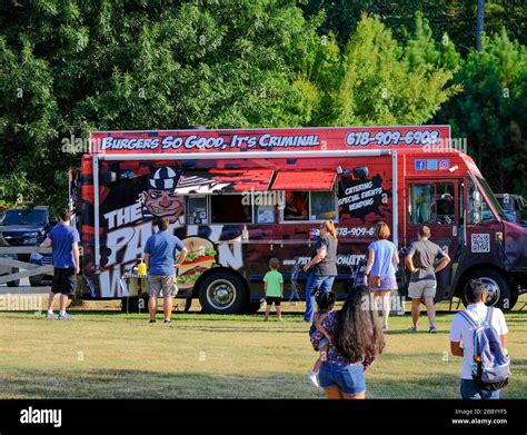 Food‑Truck auf einem Stadtfest
