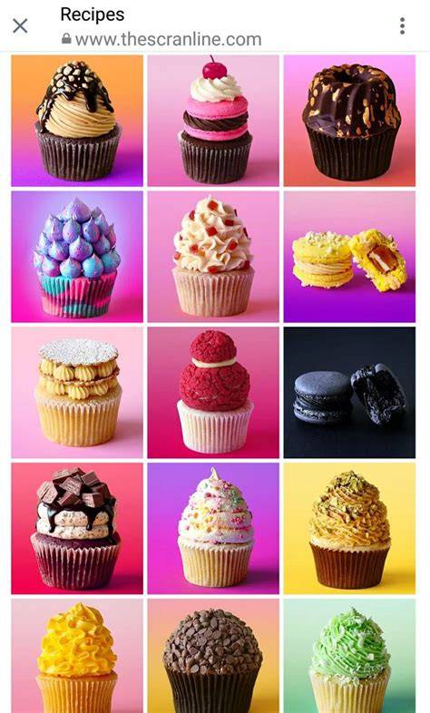 Foto: Bunte Cupcakes mit verschiedenen Toppings