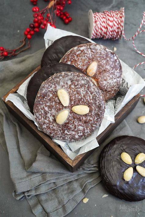 Foto: Lebkuchen nach Nathalies Rezept, Schokoladenüberzug in kreativen Mustern