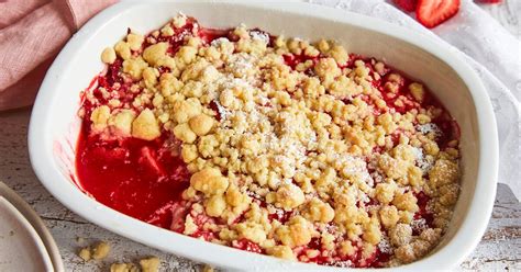 Foto: Maria Panzer / Einfach Backen - Erdbeer-Crumble