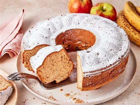Foto: Maria Panzer / Einfach Backen - Hintergrundbild des Apfel-Bananen-Schoko-Kuchens