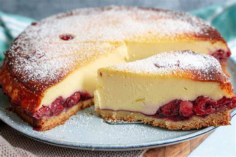 Foto: Maria Panzer / Einfach Backen - Käsekuchen mit Kirschen
