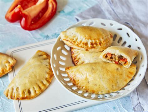 Foto: Maria Panzer / Einfach Backen - Sauerteig-Nusszopf