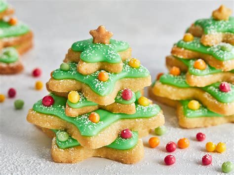 Foto: Maria Panzer / Einfach Backen - Tannenbaum-Plätzchen
