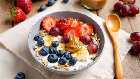 Foto: Selbstgemischtes Müsli mit ungesüßten Flocken und frischem Obst