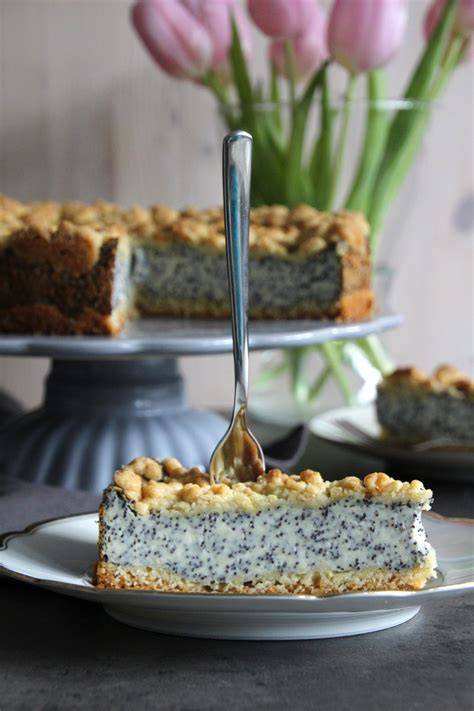 Foto: fertiger Mohnkuchen mit Pudding und Streuseln
