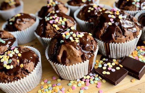 Foto fertige Cornflakes-Schokomuffins