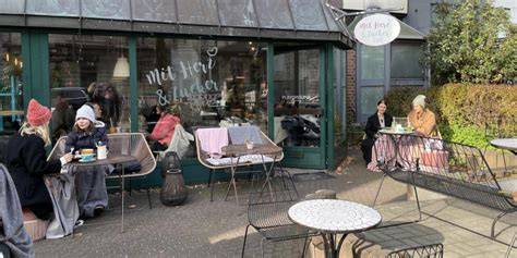 Frühstück im Café Mit Herz und Zucker