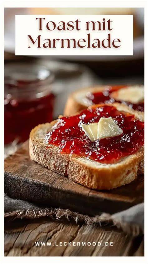 Frühstück mit KOO Marmelade: Toast und Kaffee
