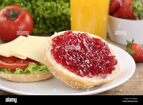 Frühstück mit Marmelade und Minze (themenbild)