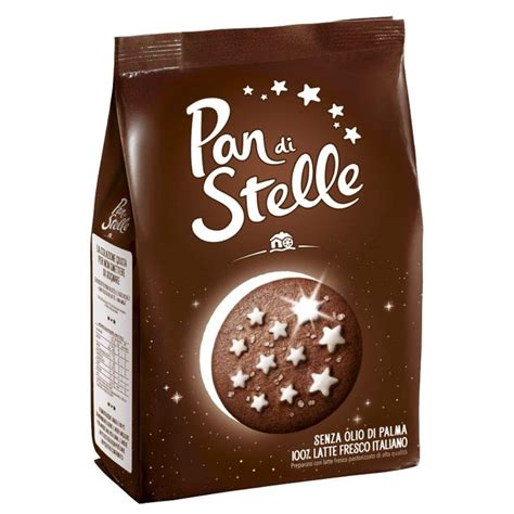Frühstücksszene: Pan di Stelle neben Cappuccino