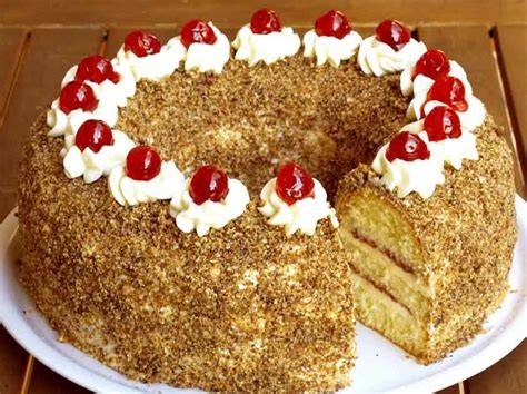 Frankfurter-Kranz-mit-Buttercreme