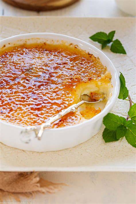 Französische Desserts: Crème Brûlée, Mousse au Chocolat, Tiramisu, kreative Variationen