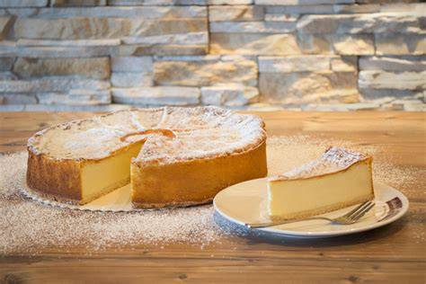 Frische Kuchen und Kaffee aus der Backstube