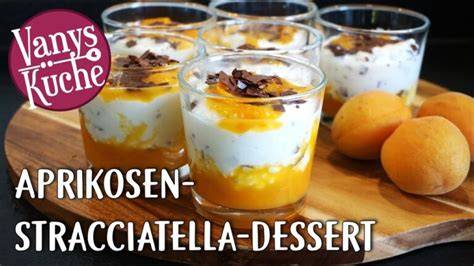 Frischer Ricotta und Zutaten für Desserts